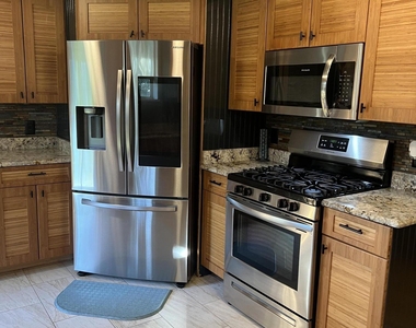 1207 Australian Avenue - Photo Thumbnail 5