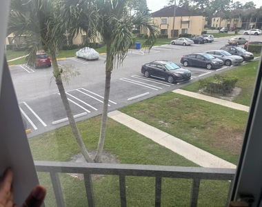 211 Pine Hov Circle - Photo Thumbnail 6