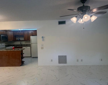 211 Pine Hov Circle - Photo Thumbnail 8