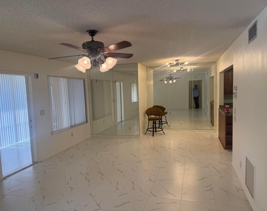 211 Pine Hov Circle - Photo Thumbnail 7
