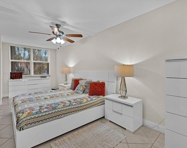 6850 Royal Palm Boulevard - Photo Thumbnail 6