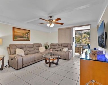 6850 Royal Palm Boulevard - Photo Thumbnail 5