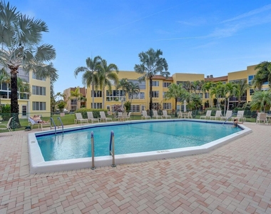 6850 Royal Palm Boulevard - Photo Thumbnail 24