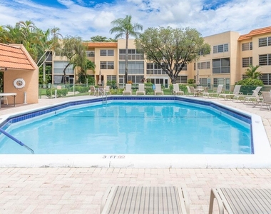 6850 Royal Palm Boulevard - Photo Thumbnail 22