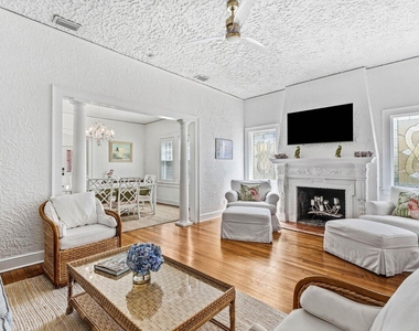 217 Se Coconut Avenue - Photo Thumbnail 12
