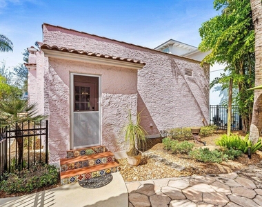 217 Se Coconut Avenue - Photo Thumbnail 26