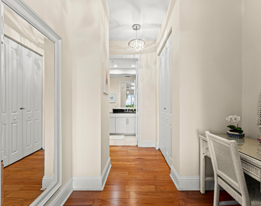 3120 N Latitude Circle - Photo Thumbnail 17