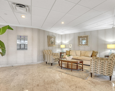 2800 N Ocean Drive - Photo Thumbnail 2