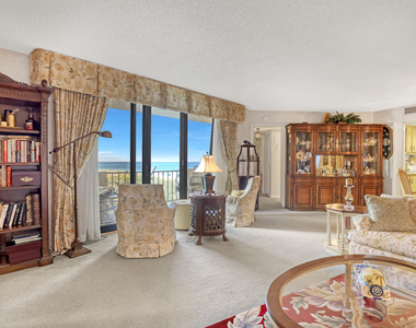 2800 N Ocean Drive - Photo Thumbnail 7