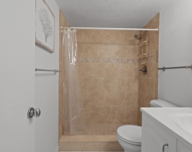 2565 S Ocean Boulevard - Photo Thumbnail 12