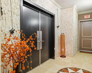 3101 S Ocean Drive - Photo Thumbnail 1