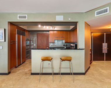 3101 S Ocean Drive - Photo Thumbnail 7