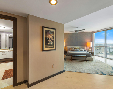 3101 S Ocean Drive - Photo Thumbnail 23