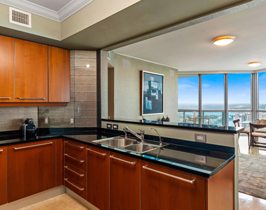 3101 S Ocean Drive - Photo Thumbnail 6