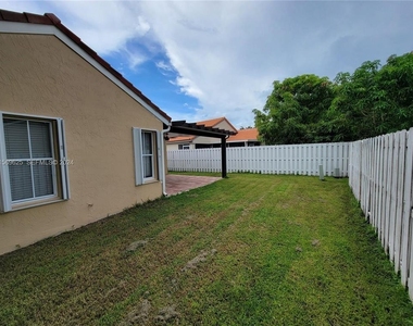 928 Falling Water Road - Photo Thumbnail 29