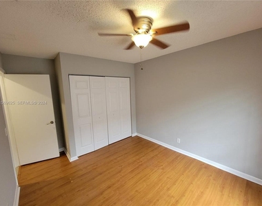 928 Falling Water Road - Photo Thumbnail 24