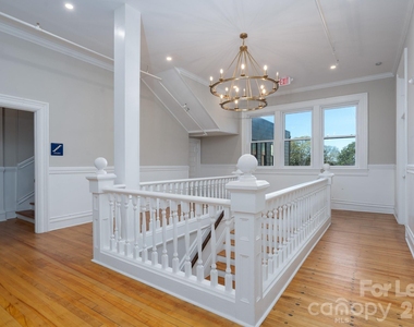 52 Union Street S - Photo Thumbnail 15