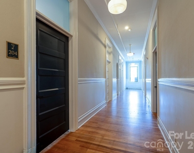 52 Union Street S - Photo Thumbnail 14