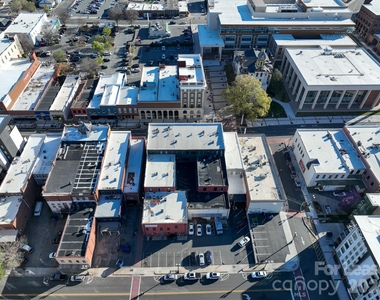 52 Union Street S - Photo Thumbnail 23