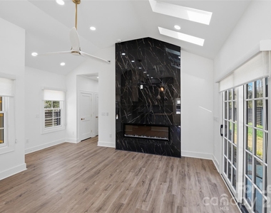 1840 Merriman Avenue - Photo Thumbnail 4