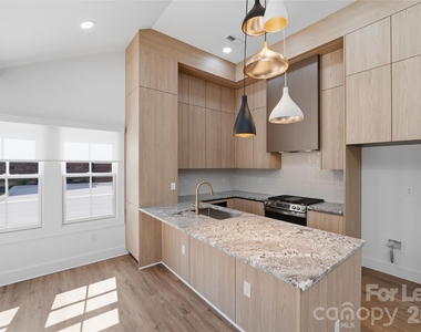 1840 Merriman Avenue - Photo Thumbnail 9