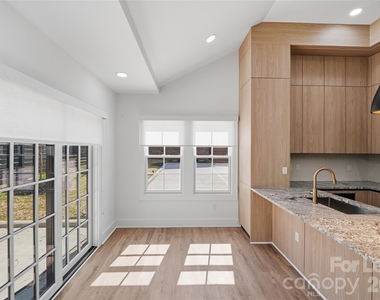 1840 Merriman Avenue - Photo Thumbnail 2
