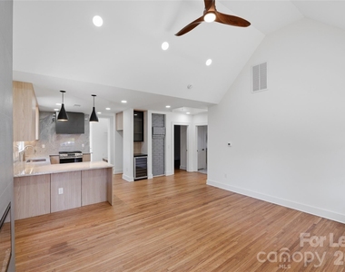 1838 Merriman Avenue - Photo Thumbnail 8