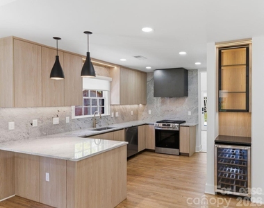 1838 Merriman Avenue - Photo Thumbnail 15