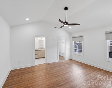 1838 Merriman Avenue - Photo Thumbnail 3