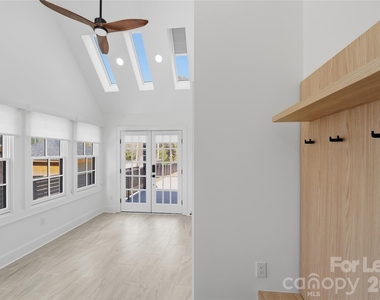 1838 Merriman Avenue - Photo Thumbnail 20
