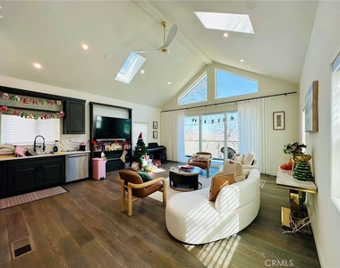 1670 Grass Valley - Photo Thumbnail 5