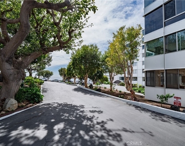 17352 W Sunset - Photo Thumbnail 21