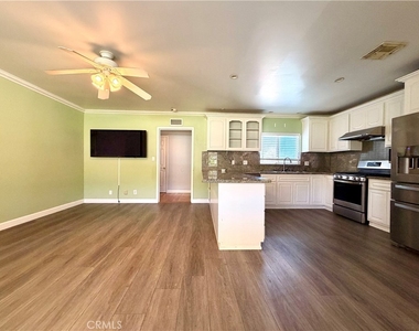 1429 Underhill - Photo Thumbnail 7