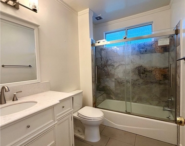1429 Underhill - Photo Thumbnail 12