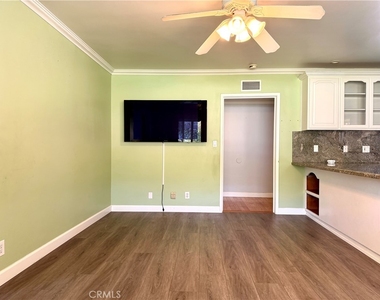 1429 Underhill - Photo Thumbnail 8