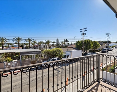 34191 San Mareno - Photo Thumbnail 17
