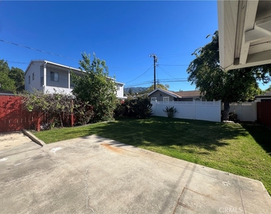 128 N Ivy - Photo Thumbnail 10