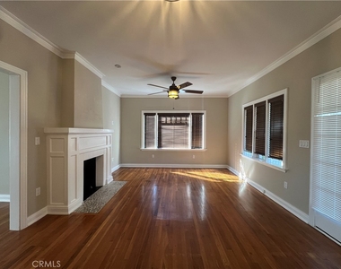 128 N Ivy - Photo Thumbnail 2
