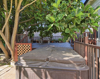 1301 Angelus Avenue - Photo Thumbnail 2