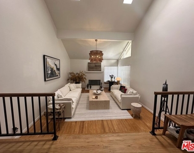 2846 Angelo Drive - Photo Thumbnail 9