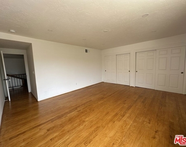 2846 Angelo Drive - Photo Thumbnail 13