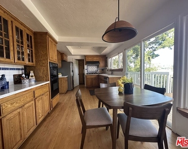 2846 Angelo Drive - Photo Thumbnail 4