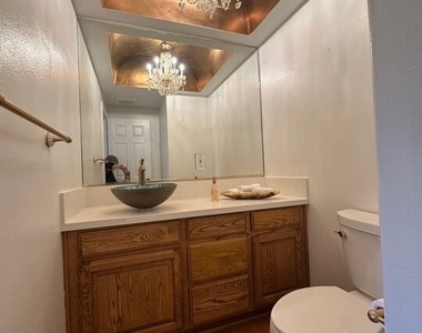 2846 Angelo Drive - Photo Thumbnail 15