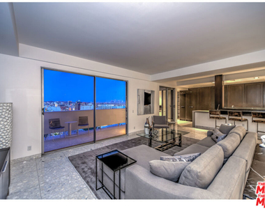 7250 Franklin Avenue - Photo Thumbnail 18