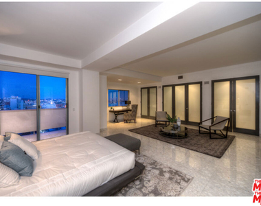 7250 Franklin Avenue - Photo Thumbnail 21