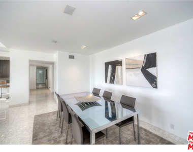 7250 Franklin Avenue - Photo Thumbnail 37