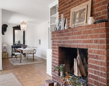 2294 Mountain Oak Drive - Photo Thumbnail 4