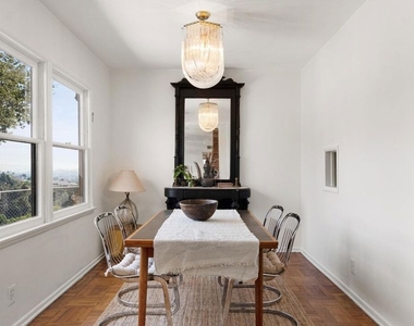 2294 Mountain Oak Drive - Photo Thumbnail 10