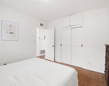 2294 Mountain Oak Drive - Photo Thumbnail 15