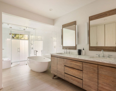 279 Mabery Road - Photo Thumbnail 15
